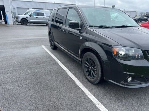 Used 2019 Dodge Grand Caravan SXT image 5
