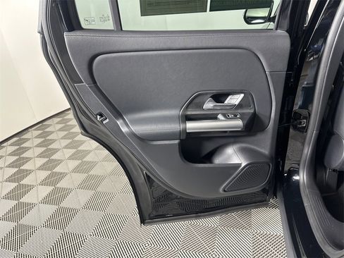 Certified 2025 Mercedes-Benz GLA 250 image 22