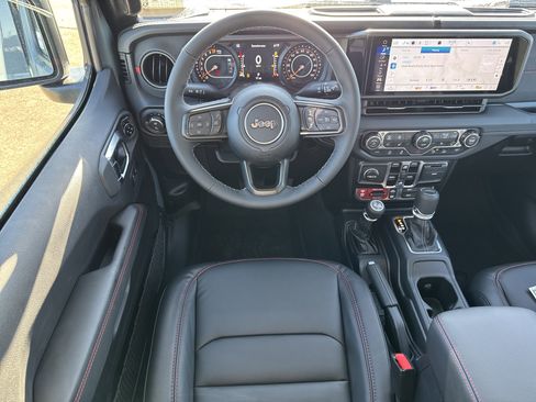 New 2026 Jeep Gladiator Rubicon AWD/4WD image 14