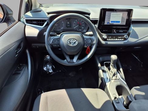 Used 2024 Toyota Corolla LE FWD image 6