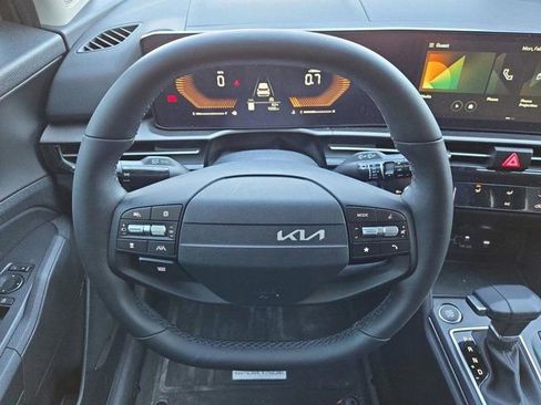 New 2026 Kia Sportage LX FWD image 30