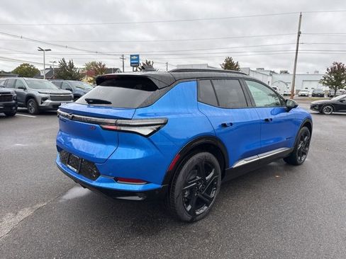 New 2025 Chevrolet Equinox EV RS image 6