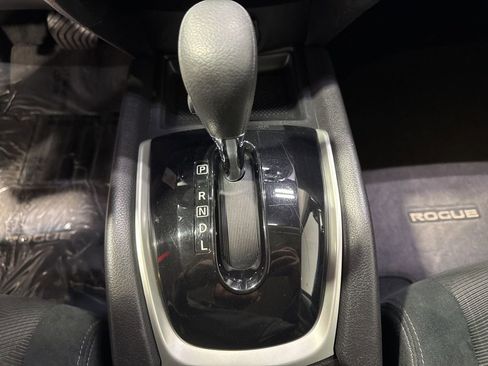 Used 2016 Nissan Rogue S AWD/4WD image 17