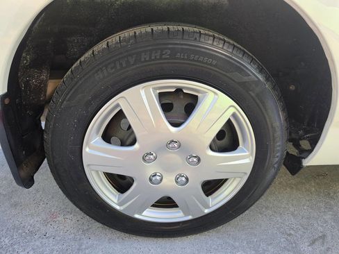 Used 2007 Toyota Corolla CE FWD image 39