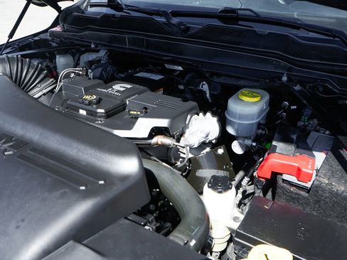 Used 2022 RAM 3500 Tradesman image 12