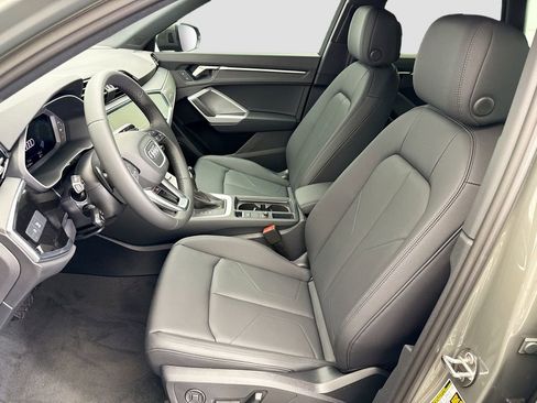 New 2025 Audi Q3 2.0T Premium image 17