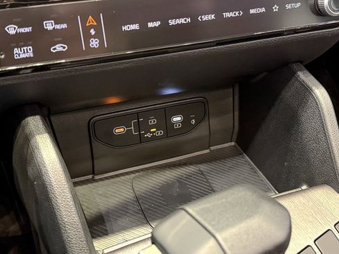 New 2026 Kia Sportage X-Line w/ X-Line Technology Package image 19