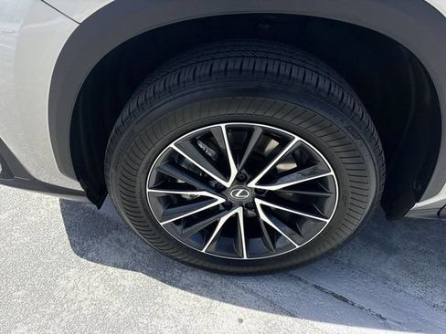 Certified 2024 Lexus NX 250 FWD image 10
