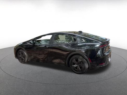 Used 2025 Toyota Prius LE image 10