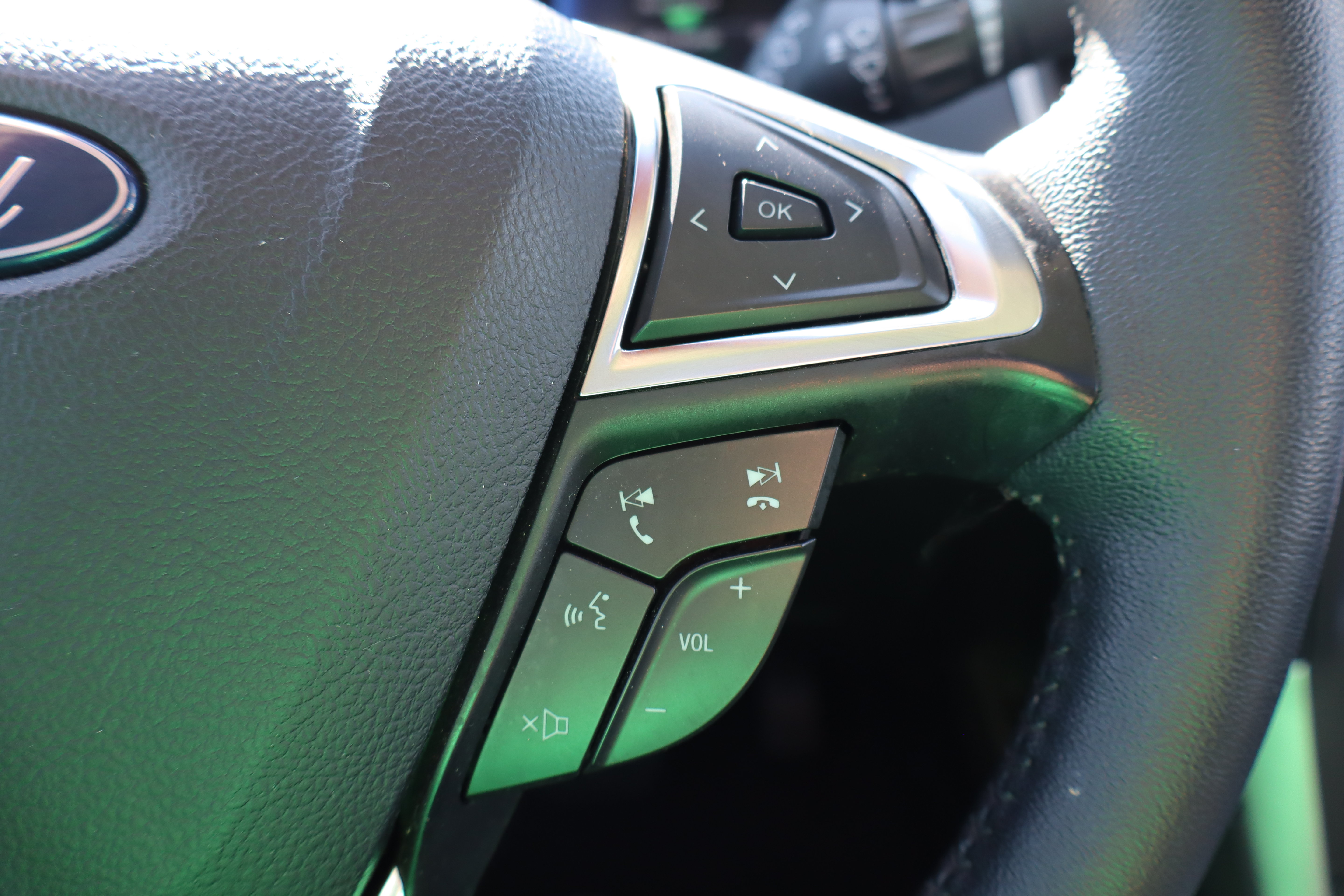 Used 2024 Ford Edge SEL w/ Convenience Package AWD/4WD image 17