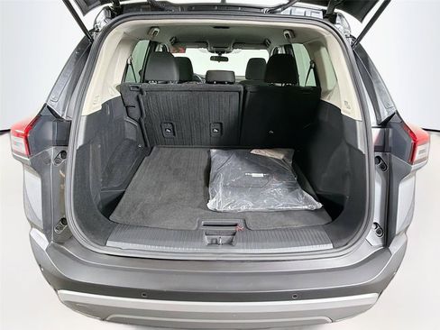 Used 2023 Nissan Rogue S AWD/4WD image 14