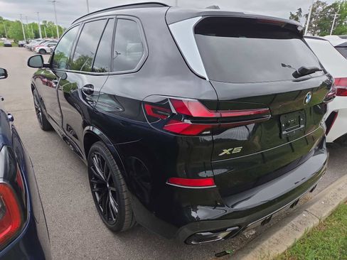 New 2026 BMW X5 xDrive40i w/ M Sport Package AWD/4WD image 7