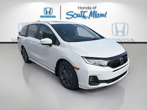 New 2026 Honda Odyssey Touring image 1