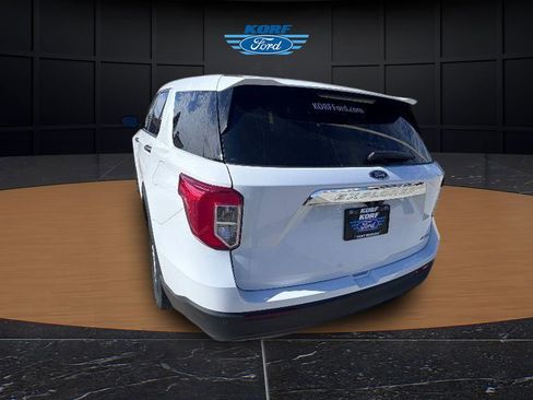 Used 2023 Ford Explorer 4WD image 3