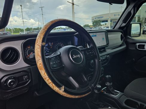 Used 2024 Jeep Wrangler Sport AWD/4WD image 15