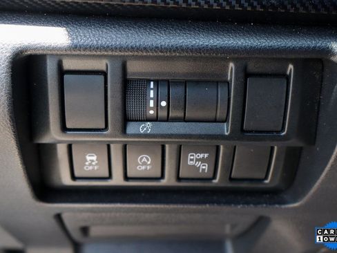 Used 2023 Subaru Crosstrek 2.0i Premium image 16