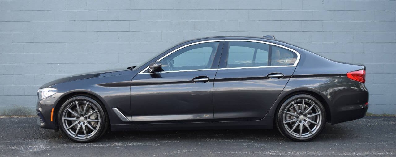 Used 2017 BMW 530i xDrive AWD/4WD image 4