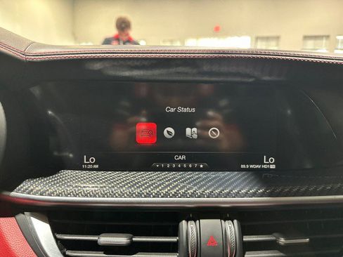 Used 2018 Alfa Romeo Stelvio Quadrifoglio w/ Driver Assist Dynamic Package AWD/4WD image 68