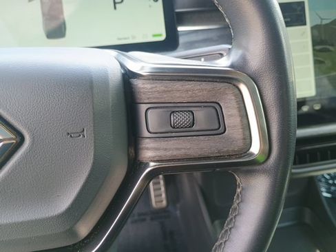 Used 2022 Rivian R1T Adventure AWD/4WD image 26