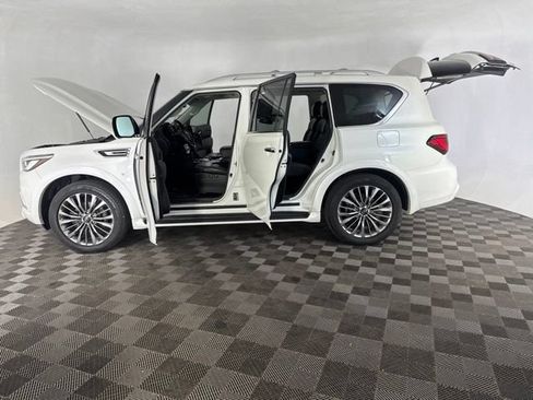 Used 2019 INFINITI QX80 Luxe w/ 22" Wheel Package AWD/4WD image 12