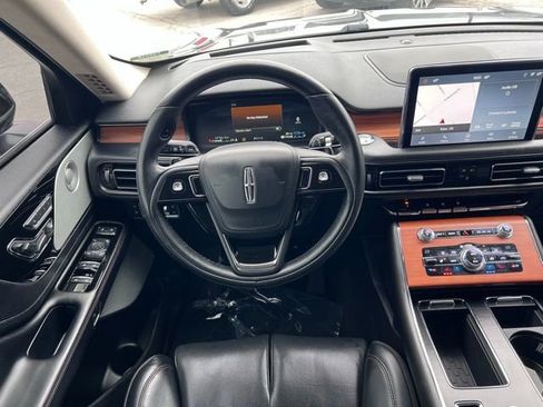 Used 2020 Lincoln Aviator Grand Touring w/ Equipment Group 302A AWD/4WD image 11