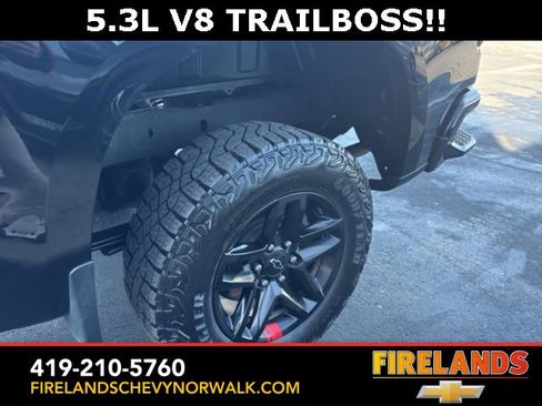Certified 2024 Chevrolet Silverado 1500 Custom Trail Boss w/ Dark Appearance Package image 18