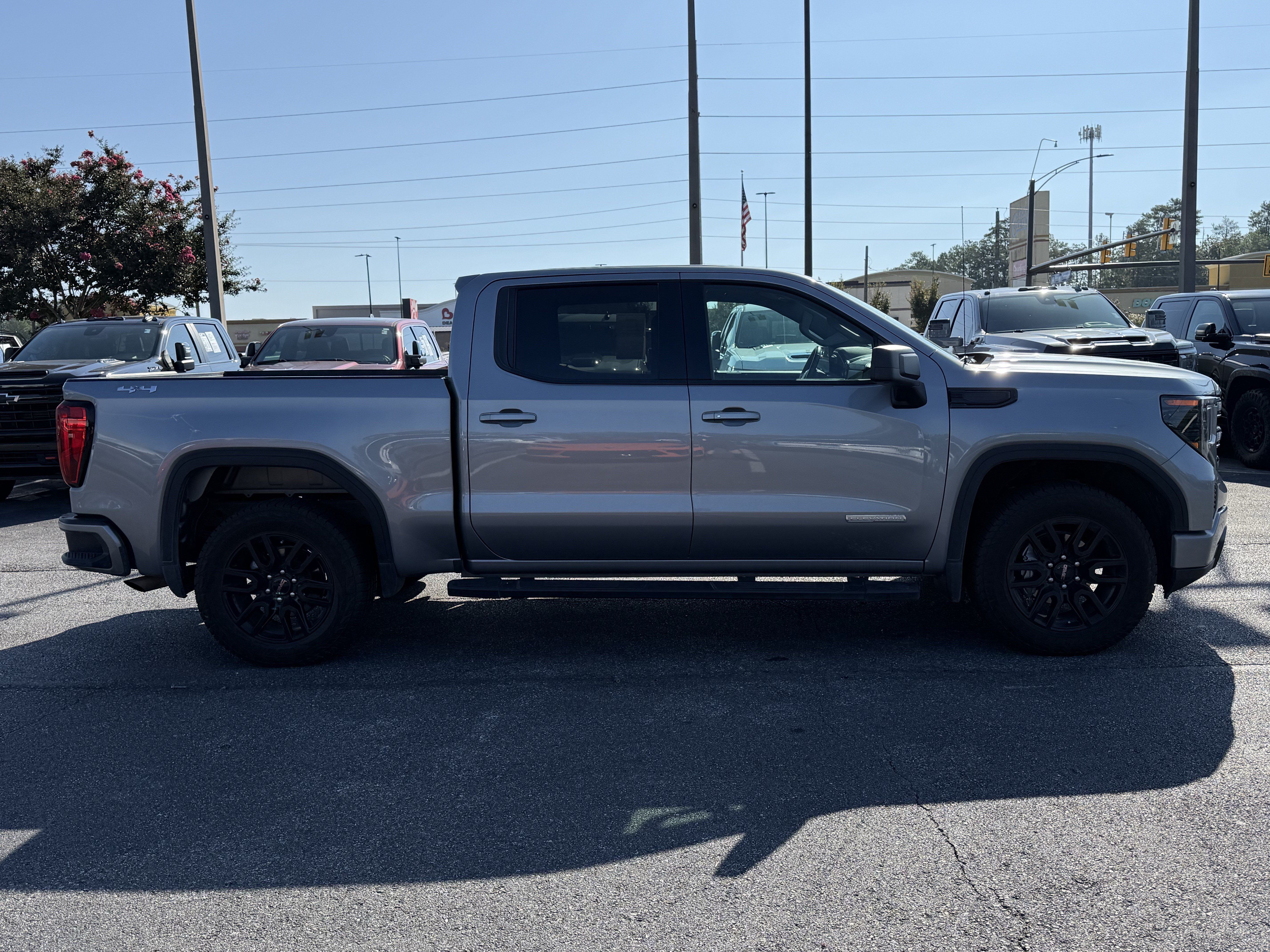 Used 2024 GMC Sierra 1500 Elevation w/ LPO, Elevation Black Package AWD/4WD image 12