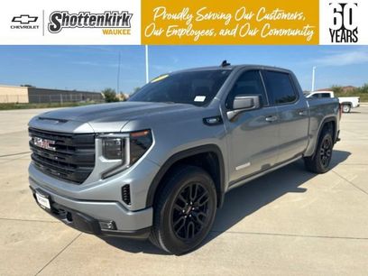 Used 2025 GMC Sierra 1500 Elevation