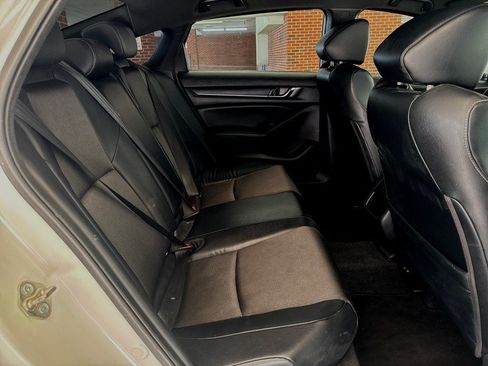 Used 2018 Honda Accord Sport image 28