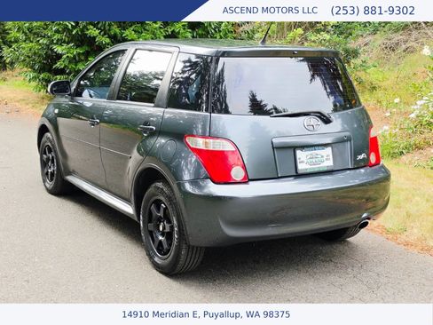 Used 2006 Scion xA FWD image 3