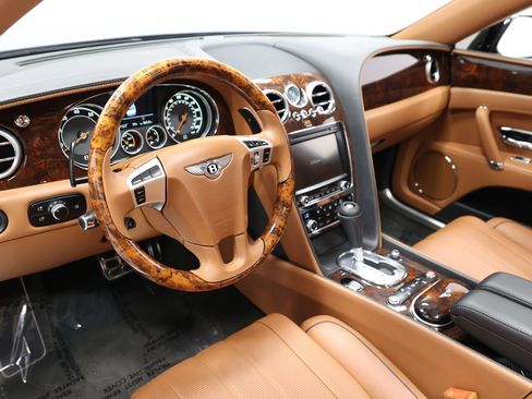 Used 2014 Bentley Flying Spur W12 AWD/4WD image 2