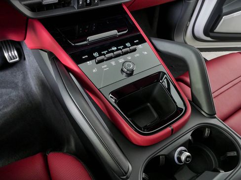 New 2026 Porsche Cayenne GTS AWD/4WD image 19