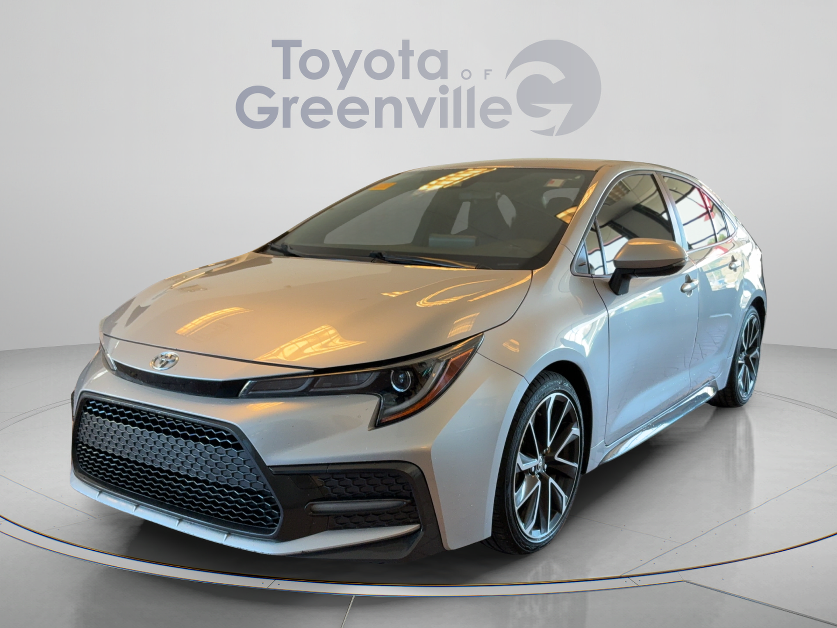 Certified 2022 Toyota Corolla SE FWD image 1