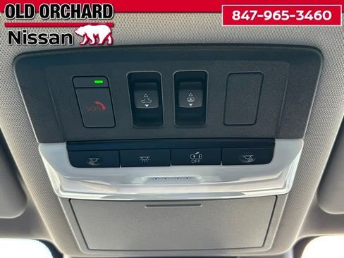 Used 2023 Nissan Rogue SL w/ SL Premium Package image 21