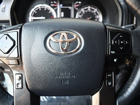 Certified 2023 Toyota 4Runner TRD Off-Road Premium w/ Off Road Premium Plus Package AWD/4WD image 31