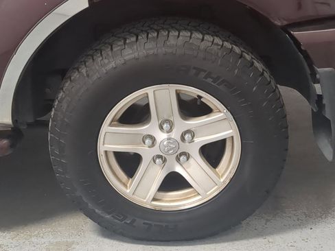 Used 2004 Dodge Durango SLT image 20