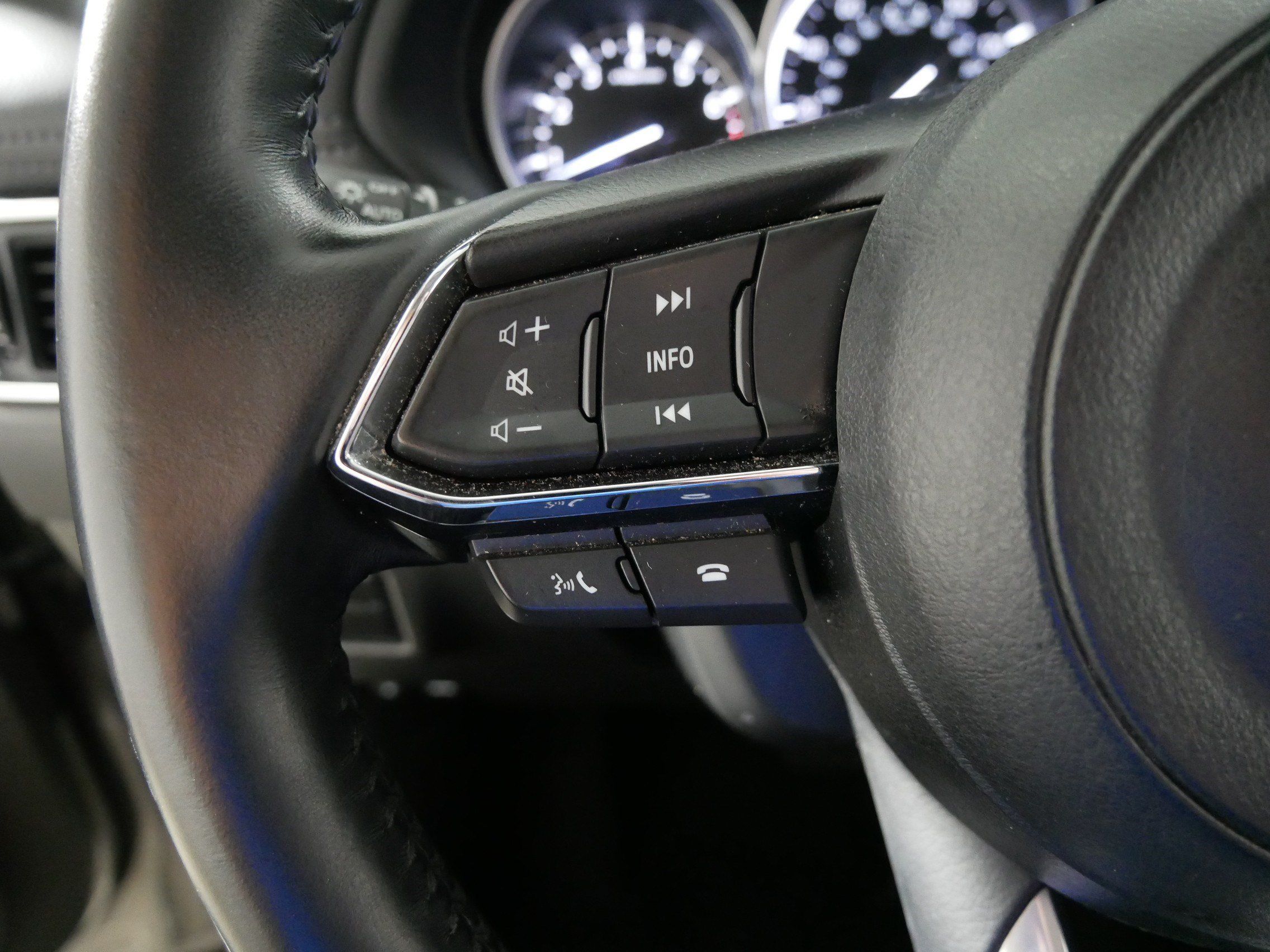 Used 2025 MAZDA CX-5 AWD 2.5 S w/ Preferred Package image 27
