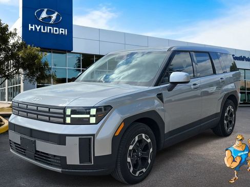 Used 2026 Hyundai Santa Fe SE FWD image 1