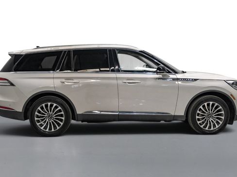 Used 2022 Lincoln Aviator Reserve w/ Equipment Group 201A AWD/4WD image 5