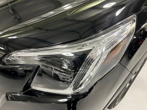 Used 2022 Subaru Forester Premium image 7