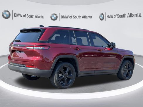 Used 2023 Jeep Grand Cherokee Altitude AWD/4WD image 26