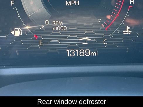 Used 2025 GMC Acadia Elevation image 15