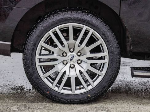 Used 2024 Ford Expedition Max Limited image 12