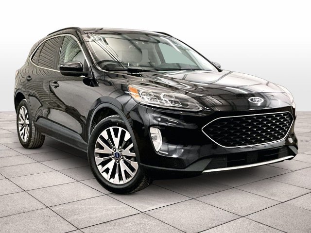 Used 2022 Ford Escape Titanium AWD/4WD image 3
