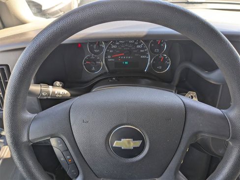 Used 2023 Chevrolet Express 2500 WORK VAN w/ Driver Convenience Package image 26