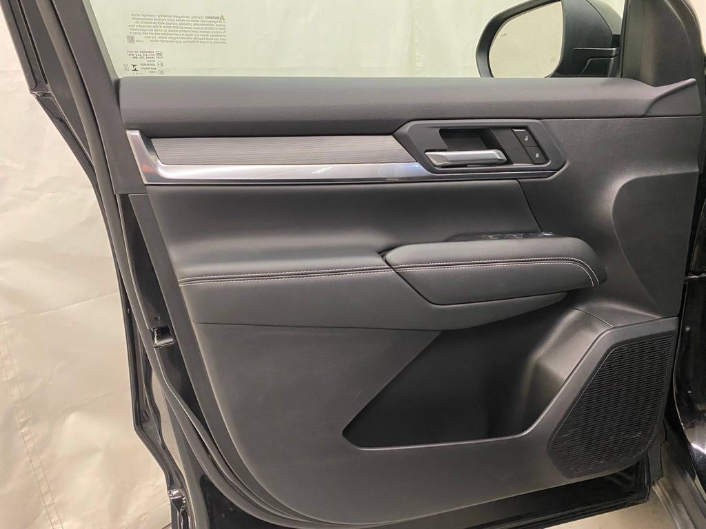 Used 2025 GMC Terrain Elevation AWD/4WD image 10