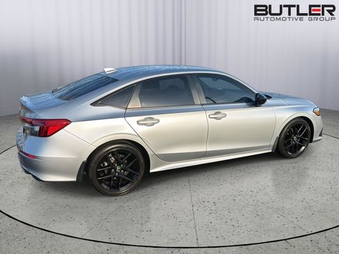 Used 2023 Honda Civic Sport image 7