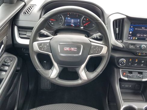 Used 2024 GMC Terrain SLE FWD image 26