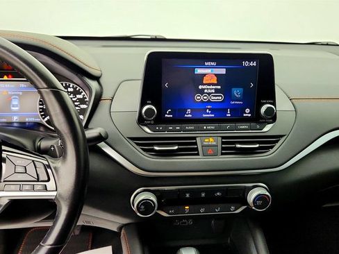 Used 2020 Nissan Altima 2.5 SR FWD image 16