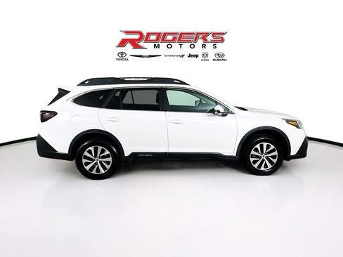 Used 2020 Subaru Outback Premium AWD/4WD image 9